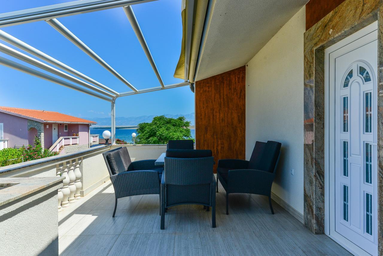 Apartments Lucica Vir Exterior photo